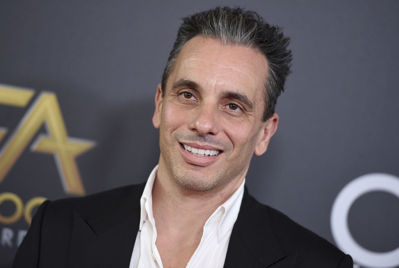 Sebastian Maniscalco as Johnny Venere